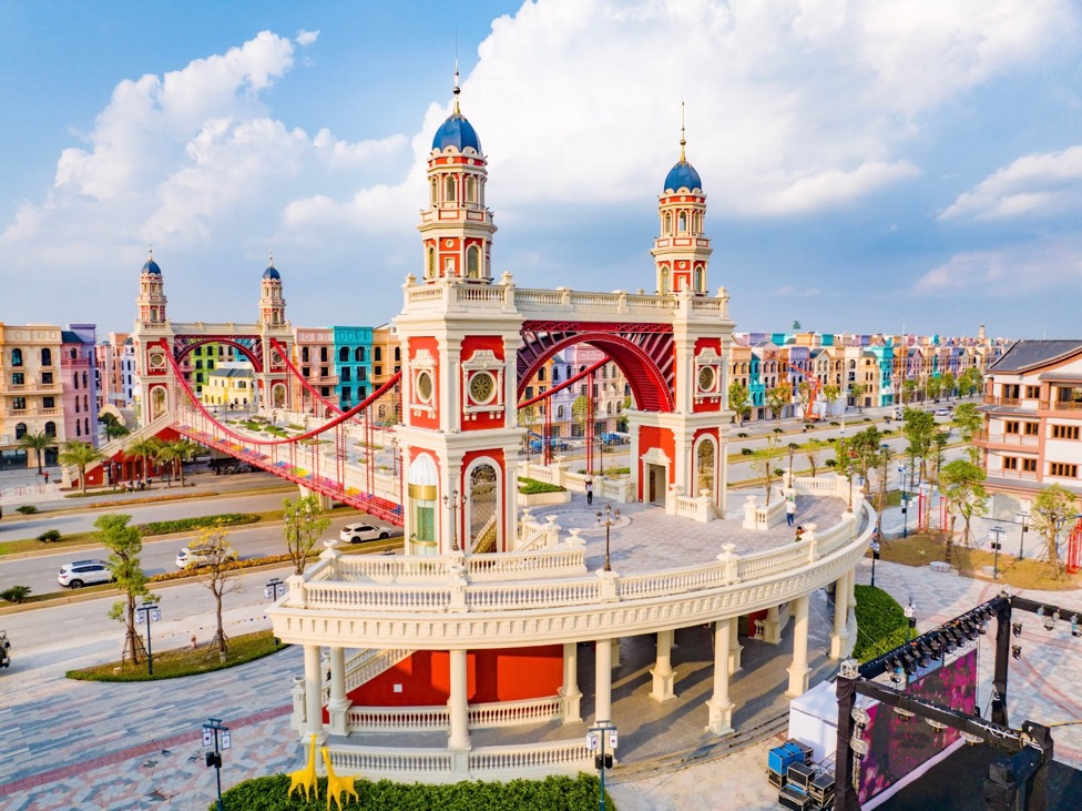 Tận hưởng mùa lễ hội tại Ocean City - Vinhomes Ocean Park 2 7 Vũ trụ giải trí Mega Grand World sẽ chính thức khai trương vào tháng 12